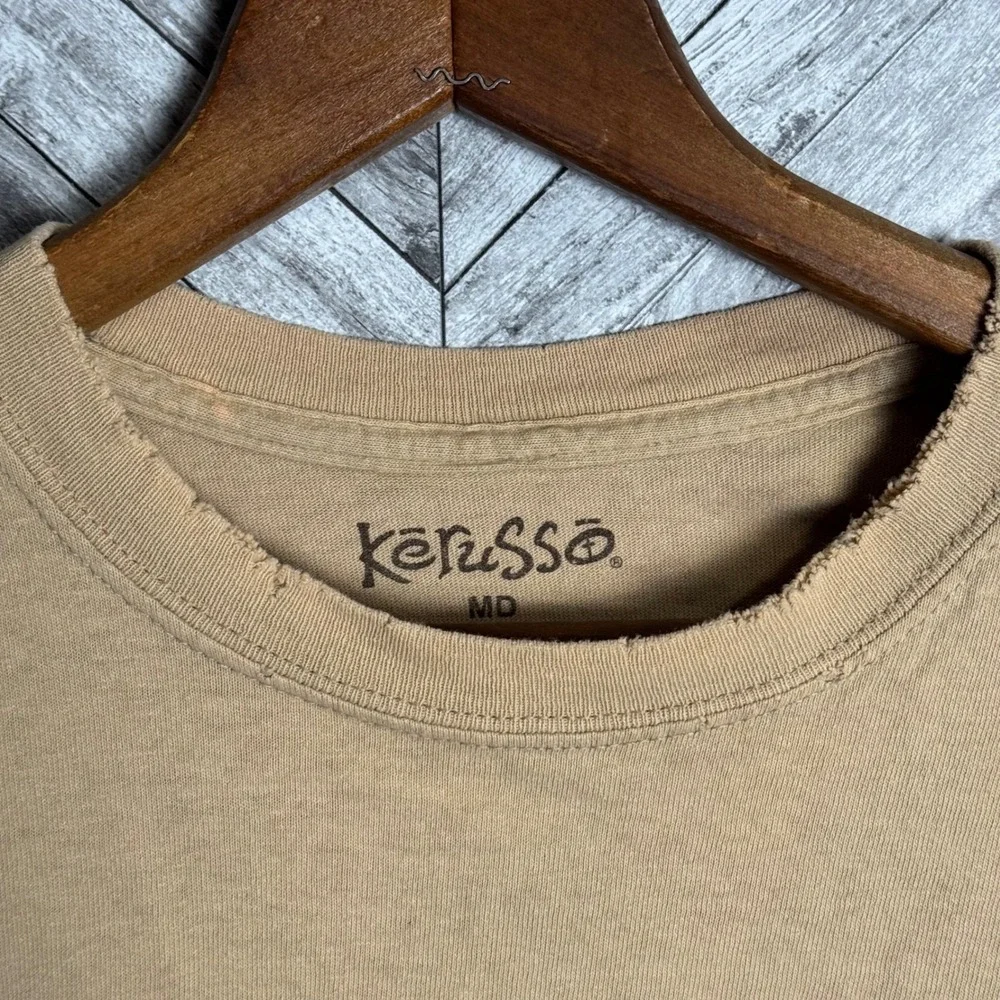 Kerusso Mens Lion of Judah Christian distressed Graphic T-Shirt Tan Cotton Sz M
